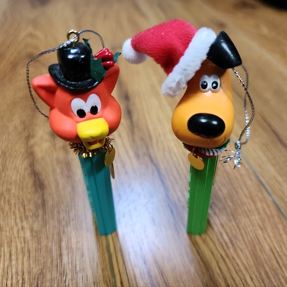 Pez Cat and Dog Duo Christmas Tree Ornaments - Picture 2 of 6